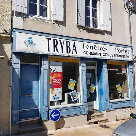 Au Manhattan Auxerre Esterno foto